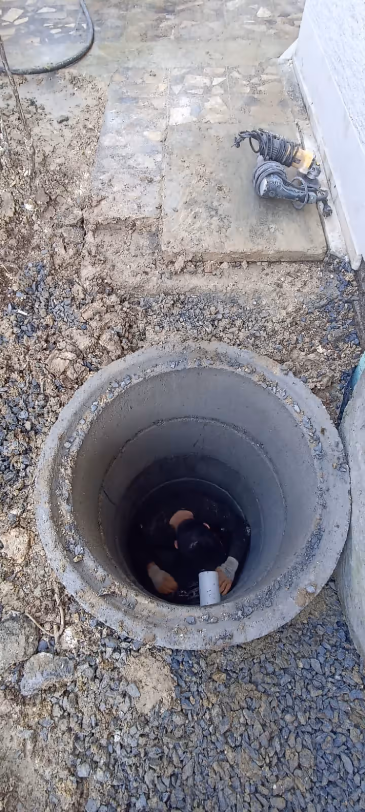 Başakşehir'de kanalizasyon açma ekibi sahada