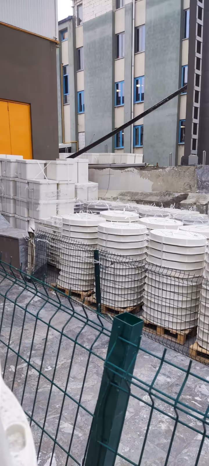 Güngören'de kanalizasyon açma ekibi sahada